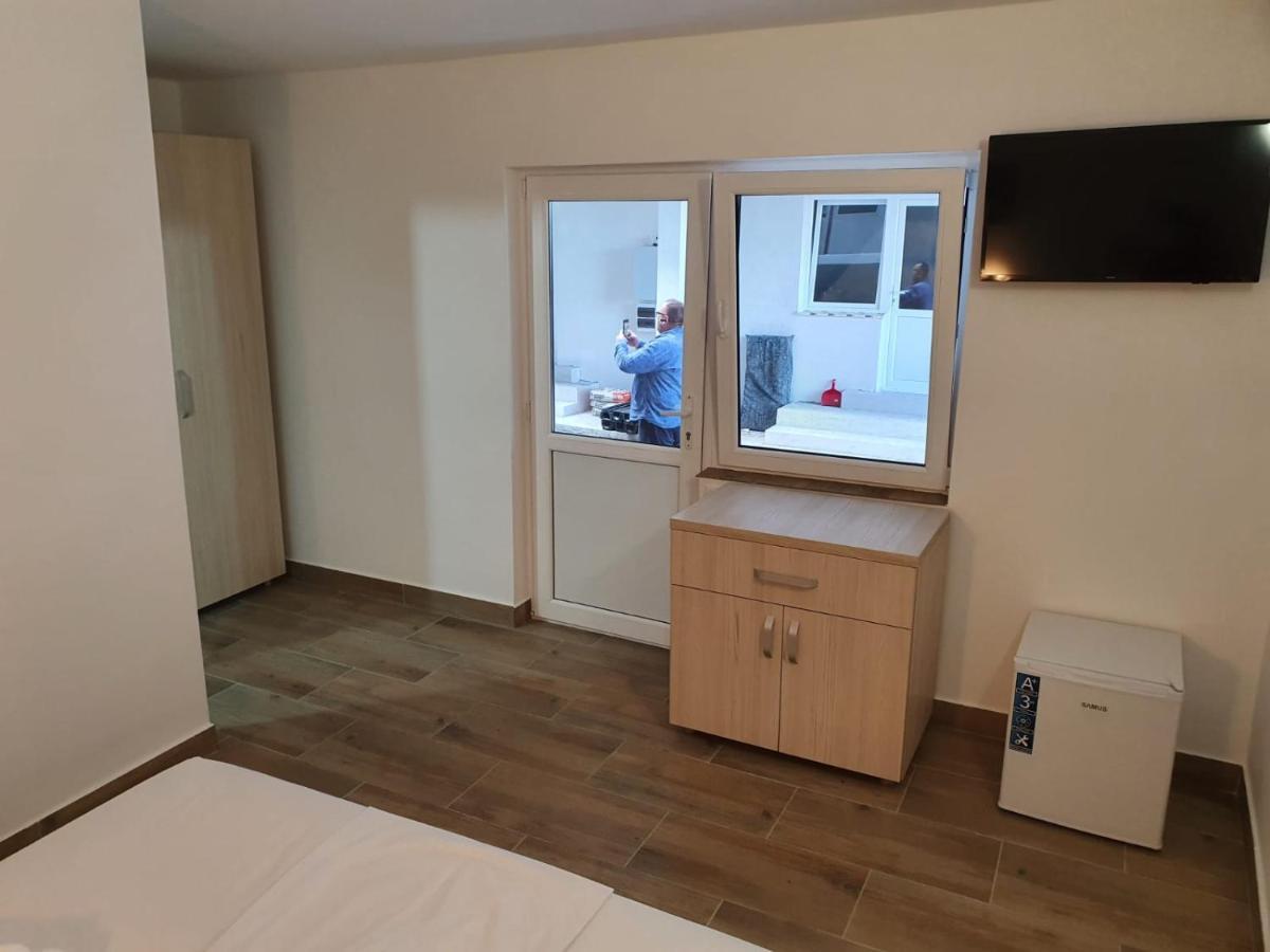 Evana House コスティネシュティ エクステリア 写真