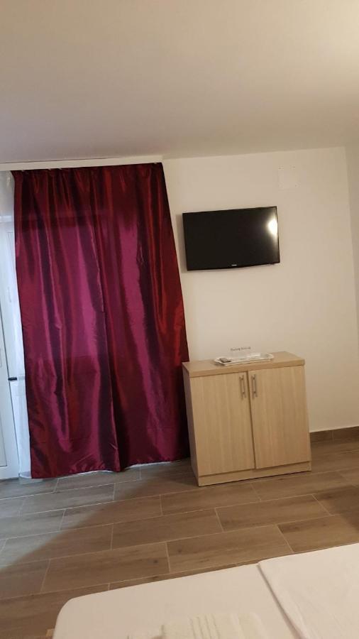 Evana House コスティネシュティ エクステリア 写真