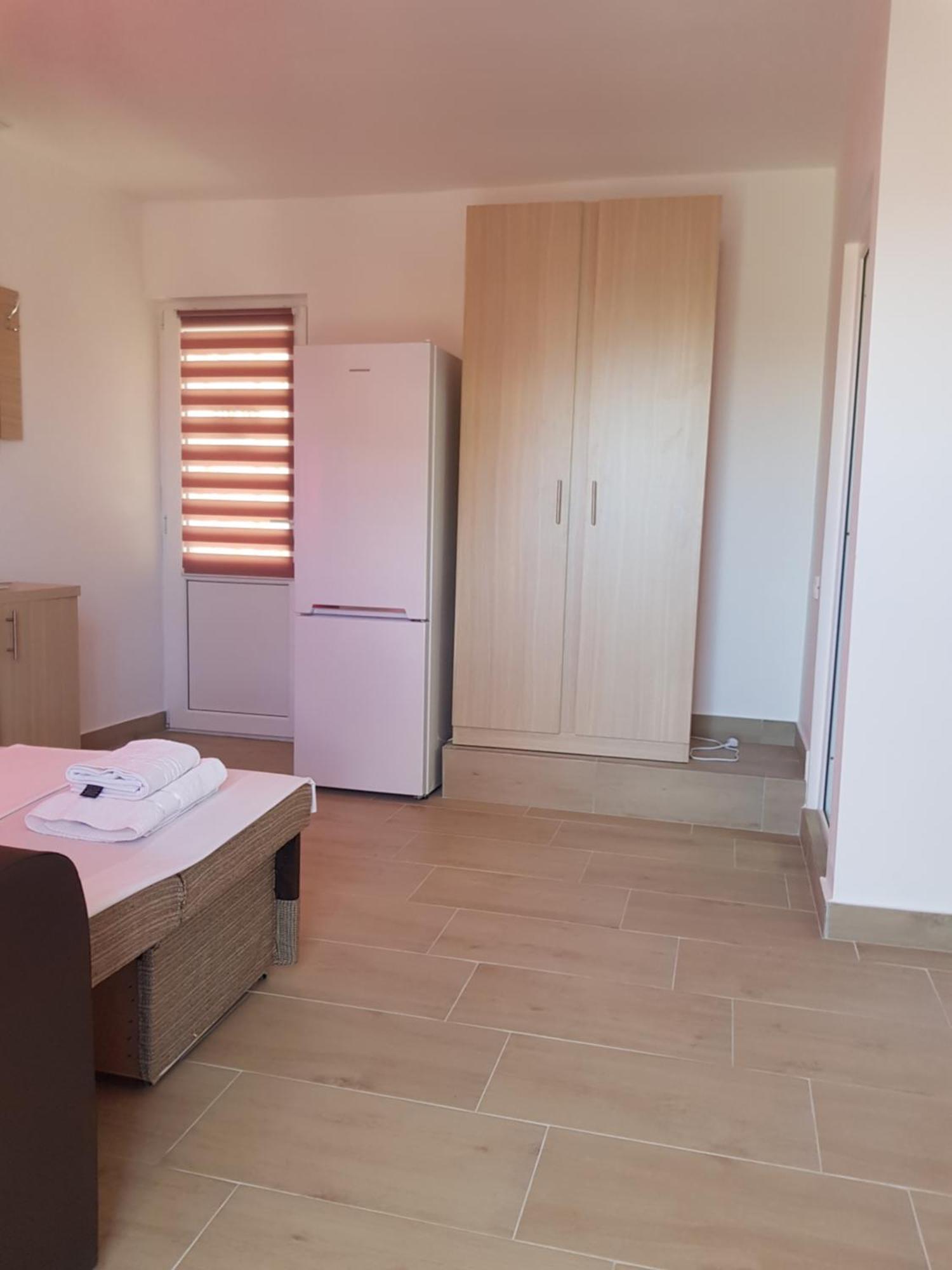 Evana House コスティネシュティ エクステリア 写真